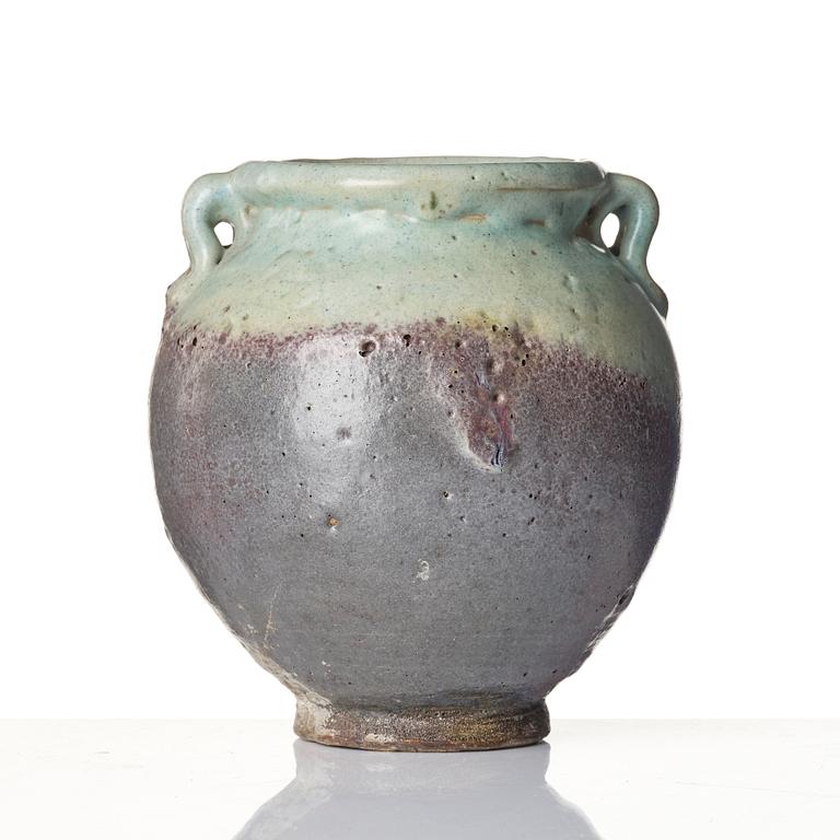 Kruka, keramik. Jun, troligen sen Mingdynasti.