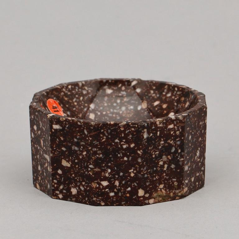 SALTKAR, porfyr, empire, 1800-talets första hälft.