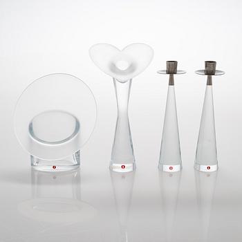 Timo Sarpaneva, ljusstake "Valentine", ett par ljusstakar "Ascot", vas "Marcel", Iittala.