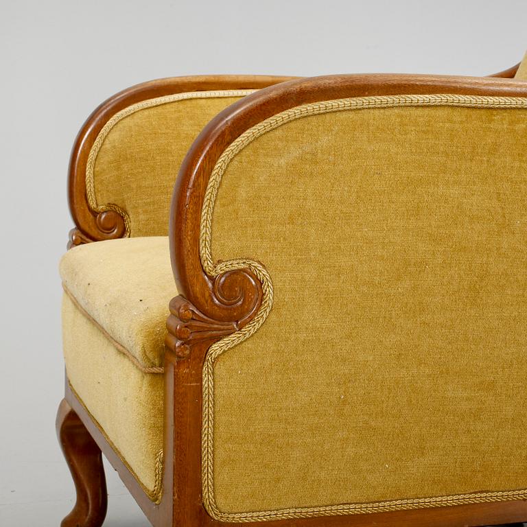 FÅTÖLJER, ett par, art déco, 1920/30-tal.