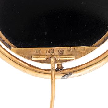 Mikromosaik brosch 18K guld.