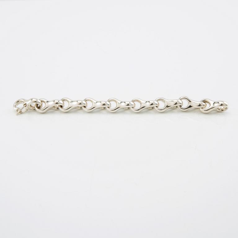 Ole Lynggaard, "Giga" bracelet in silver.