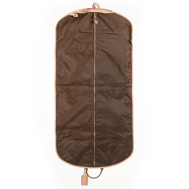 LOUIS VUITTON, a Monogram canvas "Housse Porte-habits" travel wardrobe.