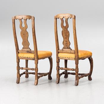 Stolar, ett par, senbarock. 1700-tal.