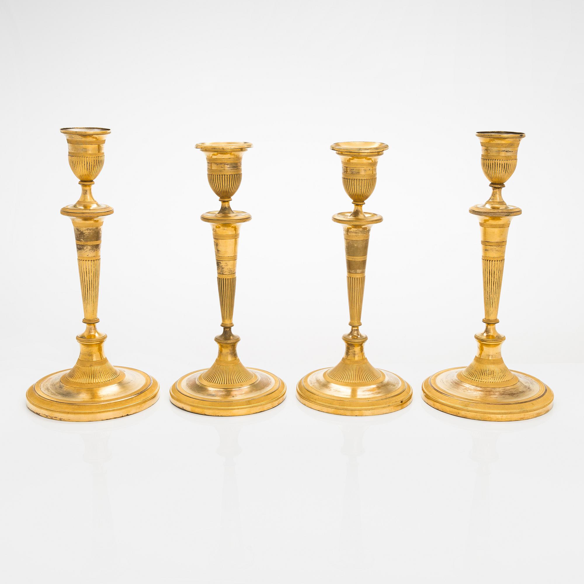 Kandelabrar, ett par och ljusstakar, ett par, Frankrike tidigt 1800-tal.