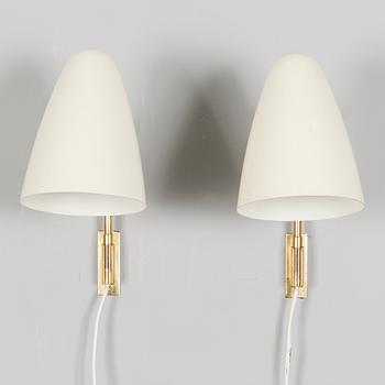 LISA JOHANSSON-PAPE, A PAIR OF WALL LIGHTS. Orno, model 3054. 1950s.