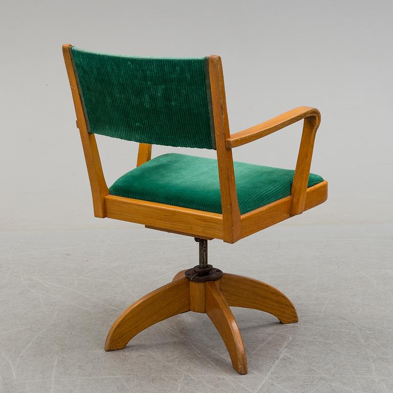 An early 20th century chair.