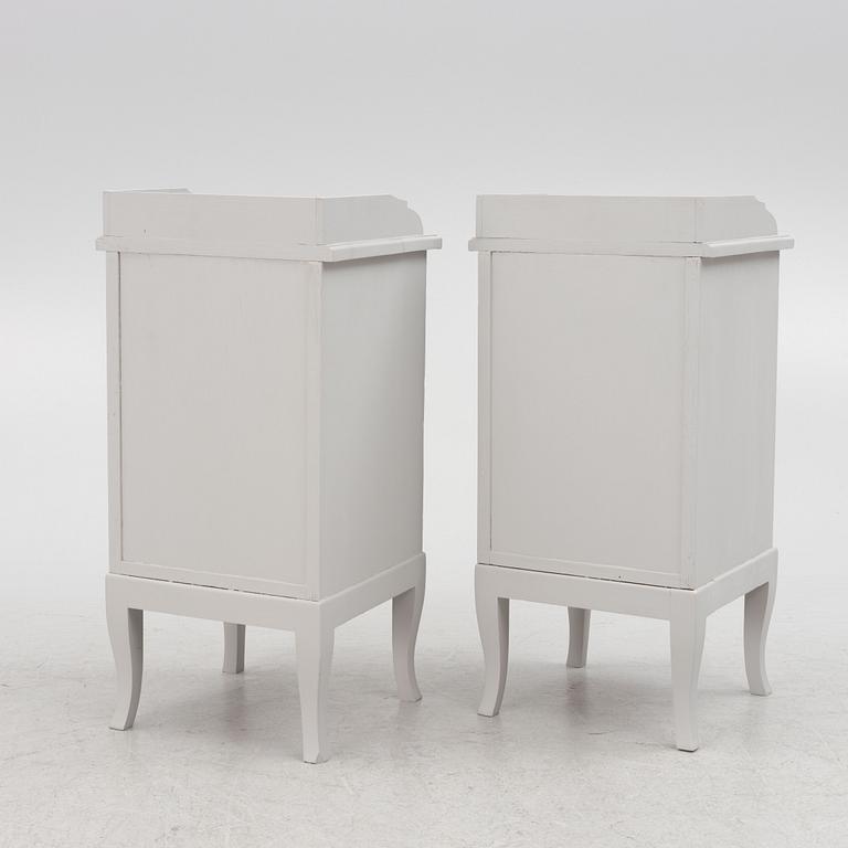 Sängbord, ett par, 1900-talets första hälft.