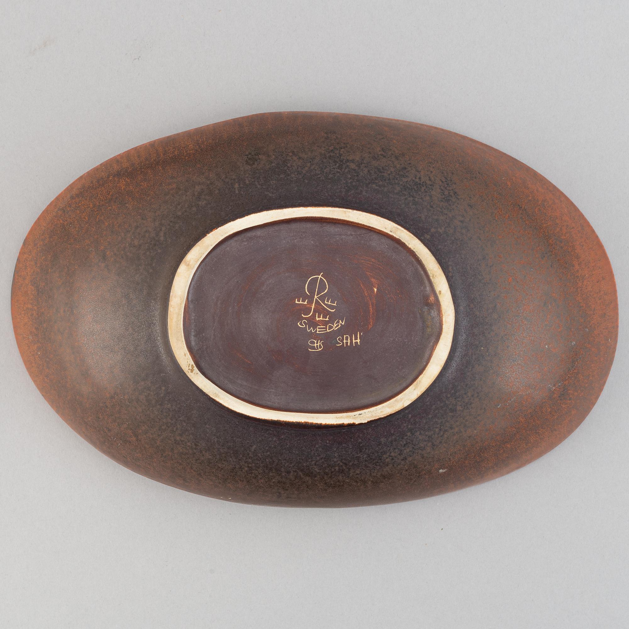 Carl-Harry Stålhane, a set of two stoneware bowls for Rörstrand and a stoneware dish from Palshus, Denmark.