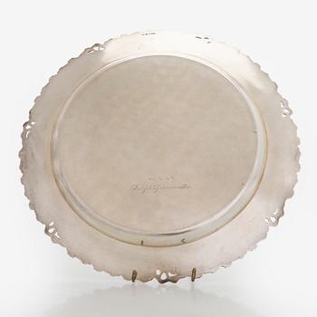 Tarjoiluvati, hopeaa, Kultakeskus, Hämeenlinna 1952.