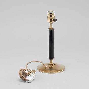 A mid 20th century table lamp.