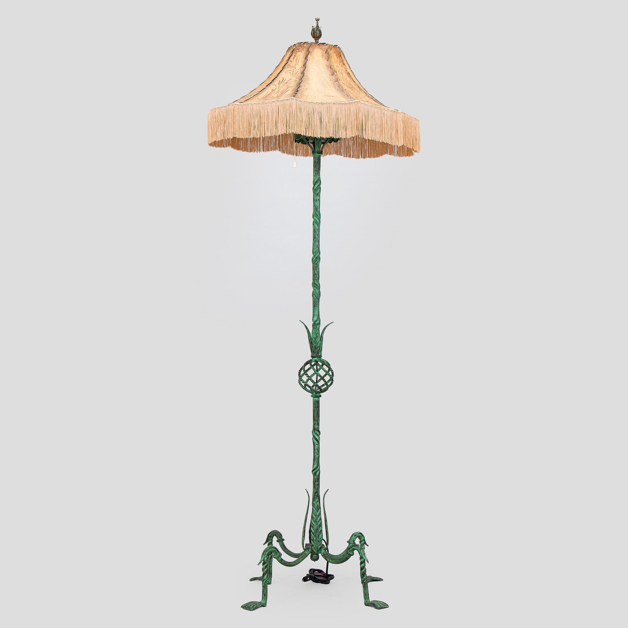A 1930s model '811' floor lamp for Taidetakomo Hakkarainen, Finland.