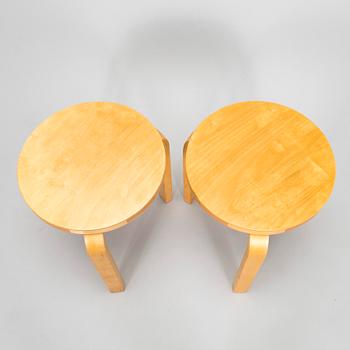 Alvar Aalto, jakkaroita, 2 kpl, E60, Artek 1960-luku.