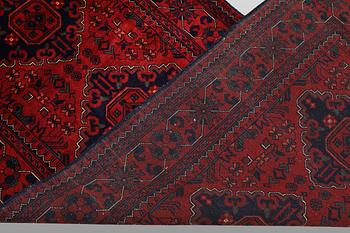 Gallerimatta, Afghan, 391 x 87 cm.