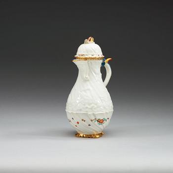 TEKANNA med LOCK, porslin. Meissen, 1900-tal.