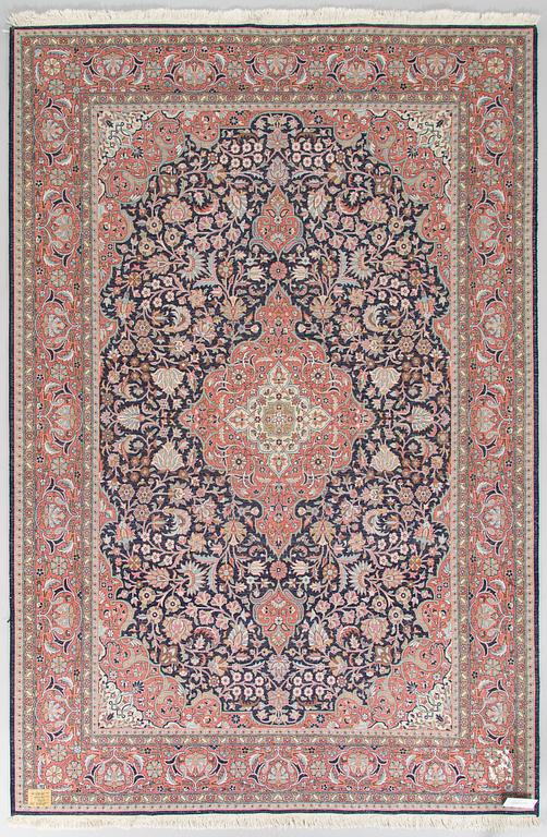 Matta, silk på bomullsvarp, Kashmir, ca 274 x 183 cm.