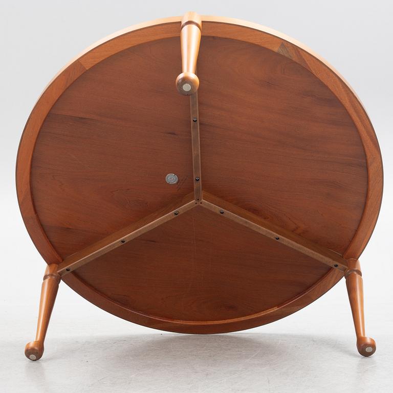 Josef Frank, soffbord, modell 2139, Firma Svenskt Tenn, efter 1985.