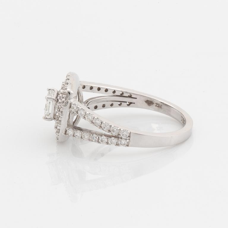 Ring med diamanter, med GIA dossier.