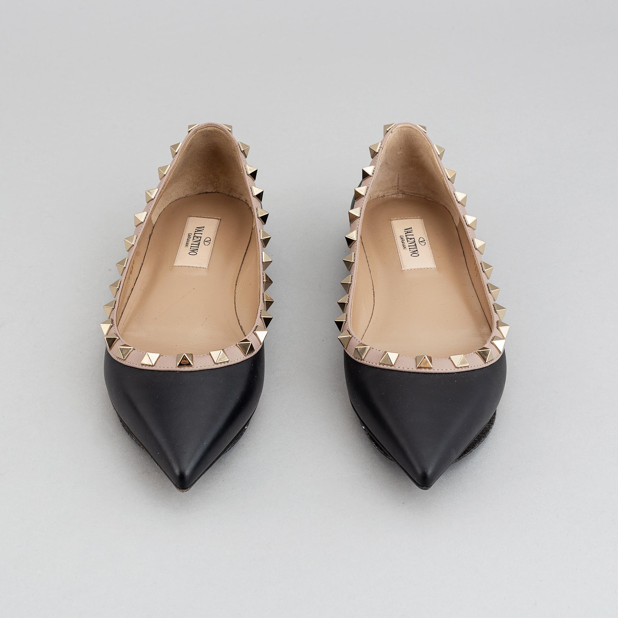 Valentino, a pair of studded leather ballerina pumps, size 36½.