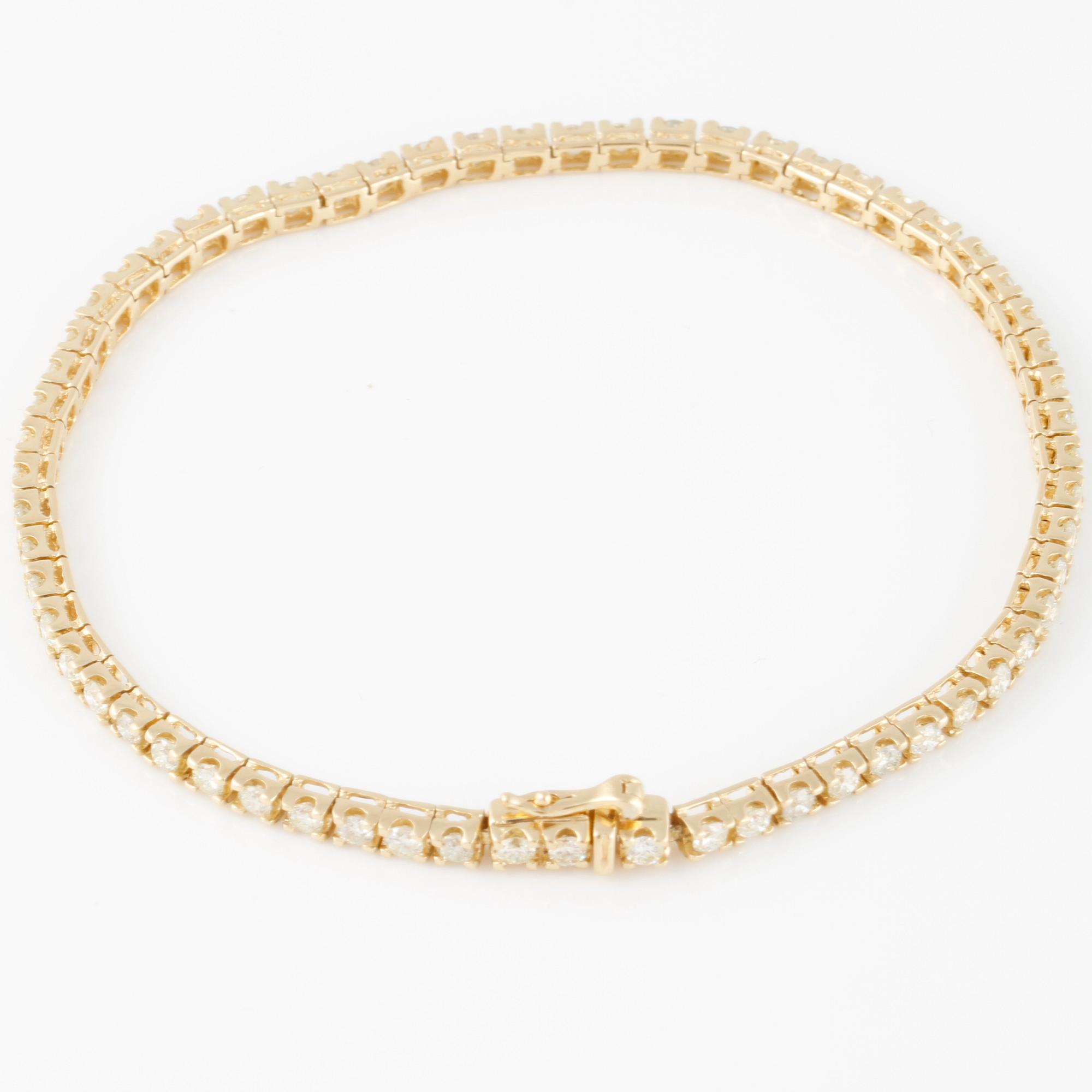 ARMBAND, sk tennisarmband, med briljantslipade diamanter ca 2.20 ct.