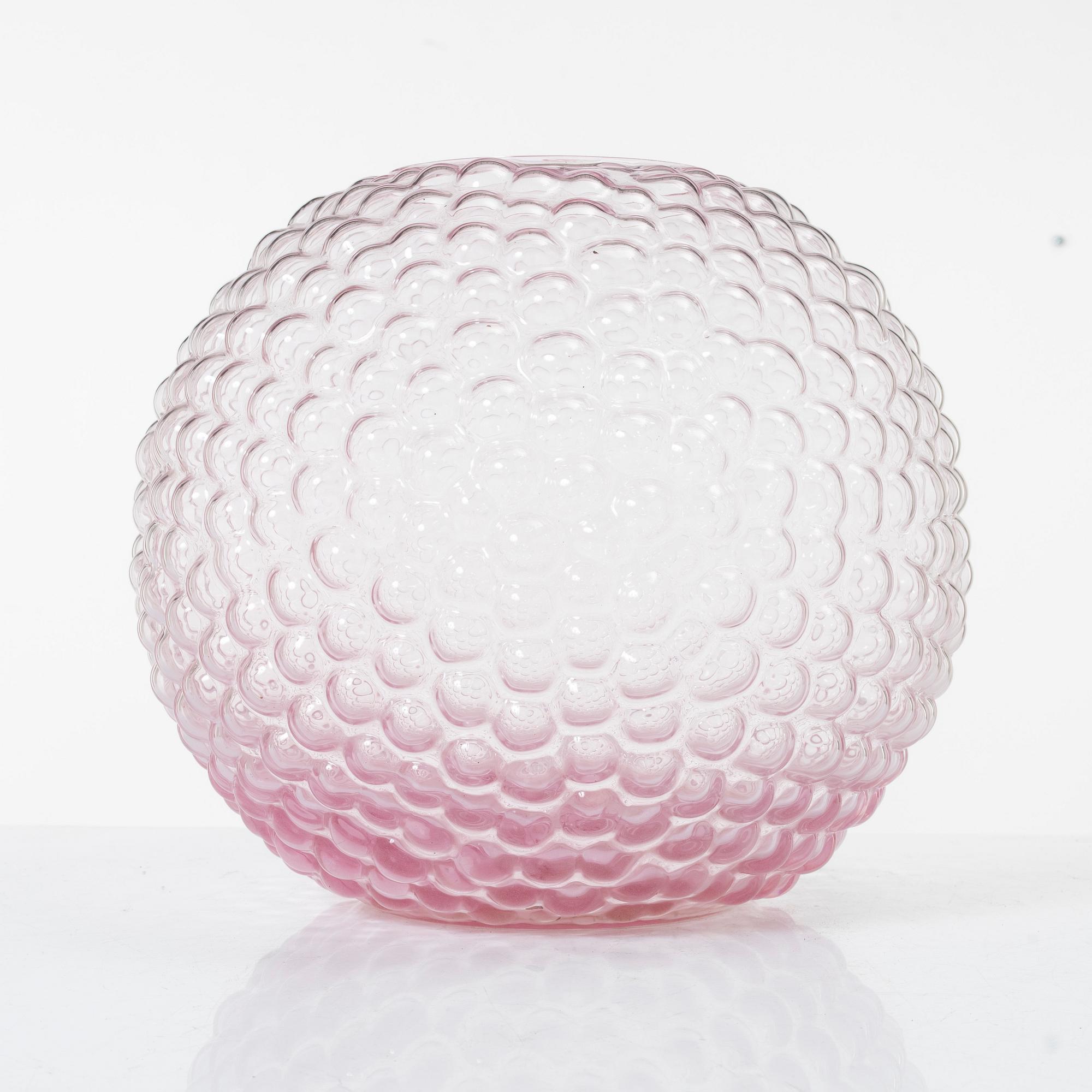 Carina Seth Andersson, vase, "Dew", Svenskt Tenn Company.