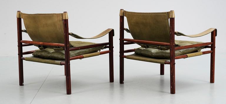 FÅTÖLJER, ett par, "Sirocco", Arne Norell.