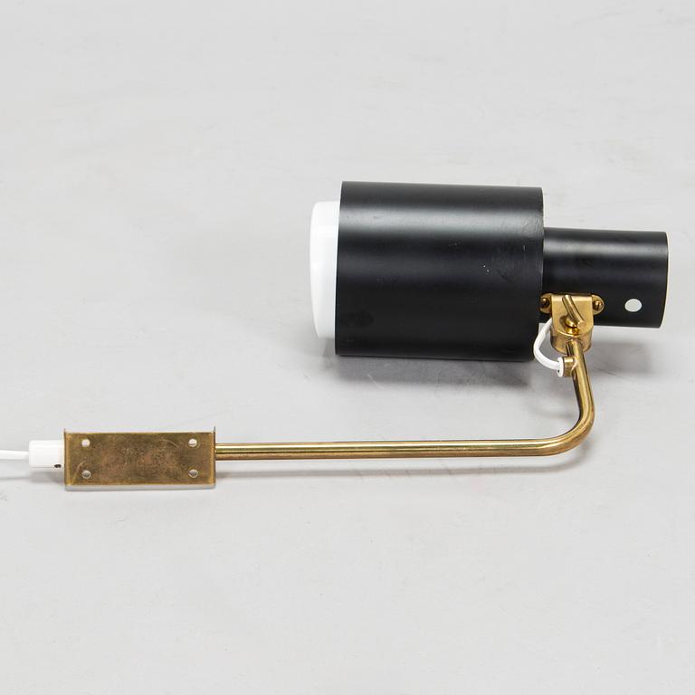A 1960's 'EY 84' wall light for Itsu.