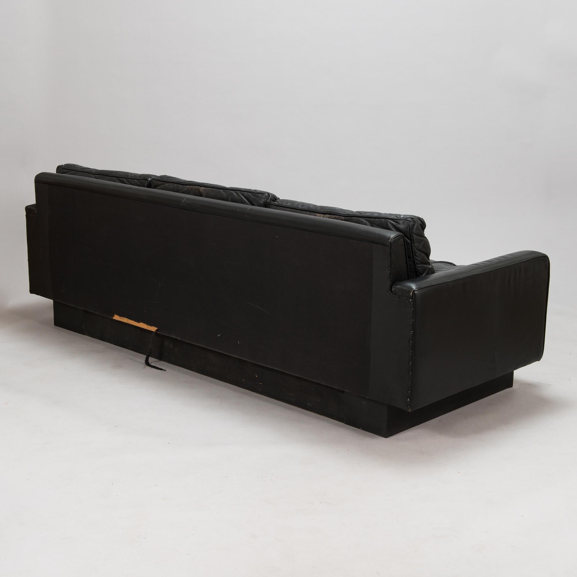 Ben af Schultén, a 1970's  B590, 'Big Ben' sofa for Artek.