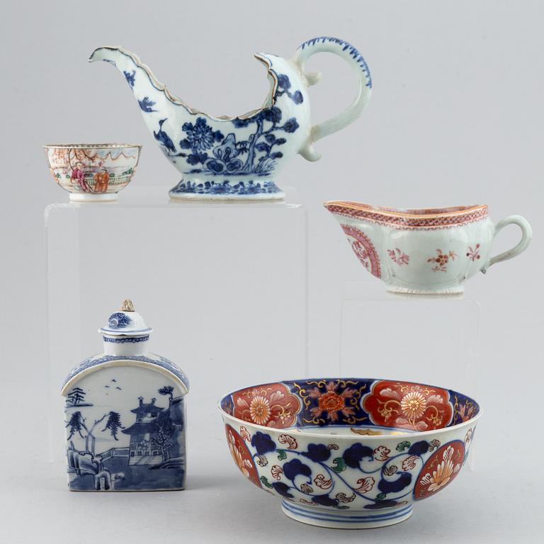 A group of chinese export ceramics, Qing dynasty, 18th Century.