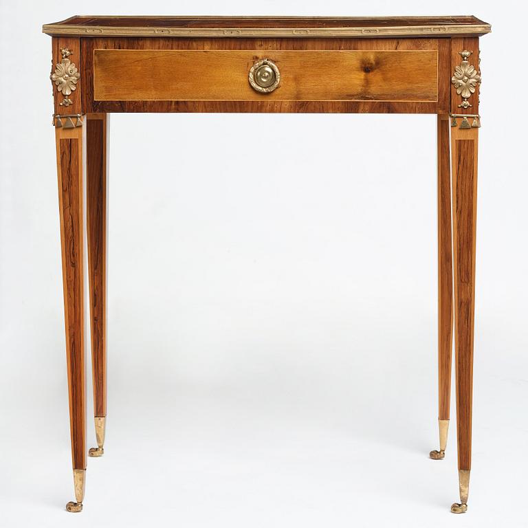 DAMARBETSBORD, i Anders Lundelius art (mästare i Stockholm 1778-1823), gustavianskt, 1700-talets slut.