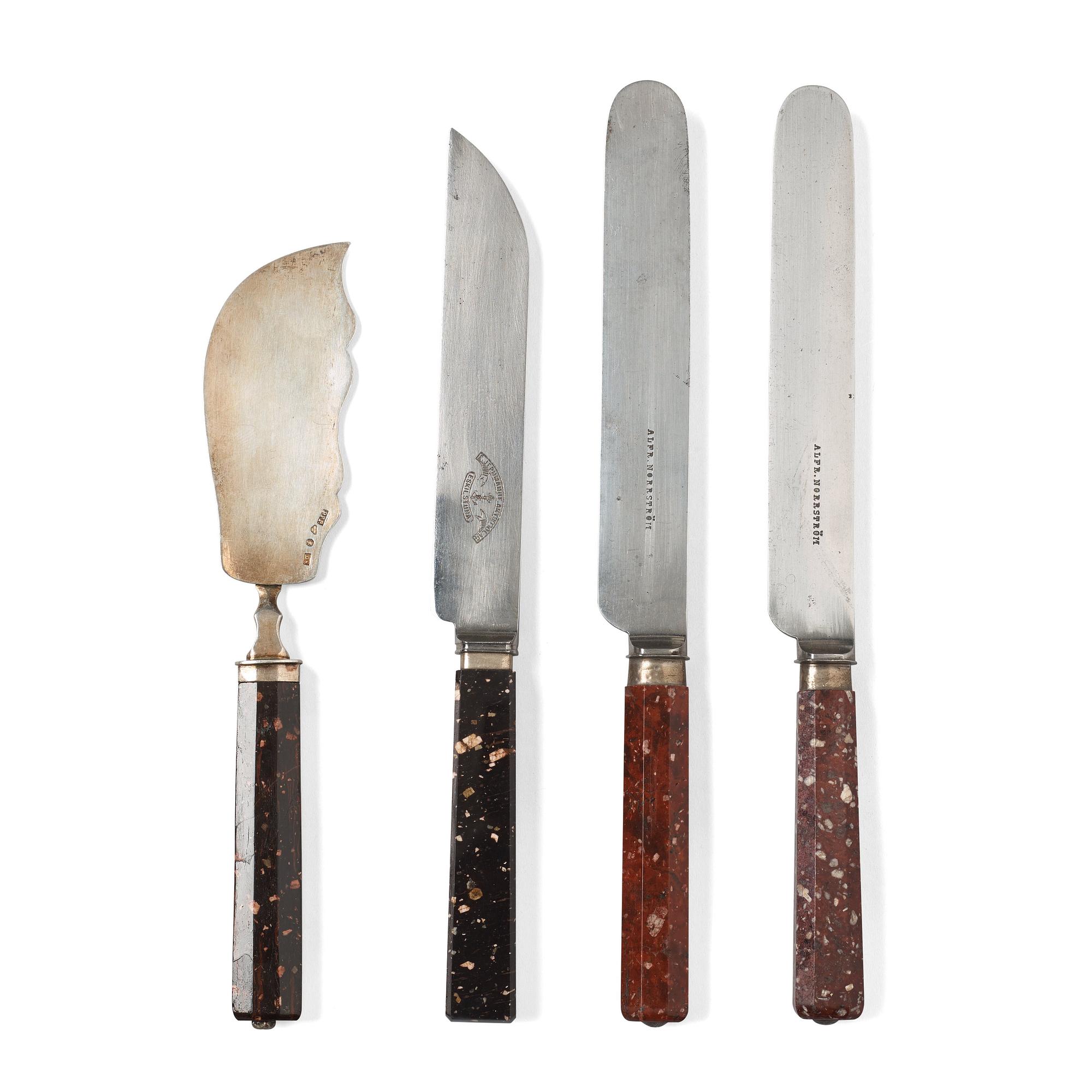 KNIVAR samt PASTEJKNIV, fyra delar, Älvdalen, 1800-tal.