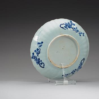 A blue and white Lotus shaped dish, Qing dynstin, Kangxi (1662-1722).