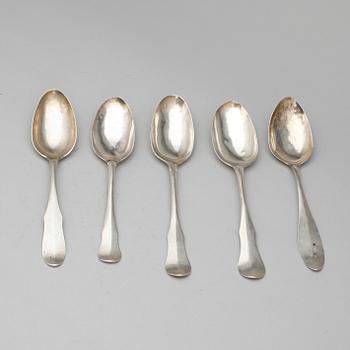 SKEDAR, silver, 5 st, bland annat Peter Phil, 1788, Västervik, mestadels 1700-tal. Vikt ca 232 gram.