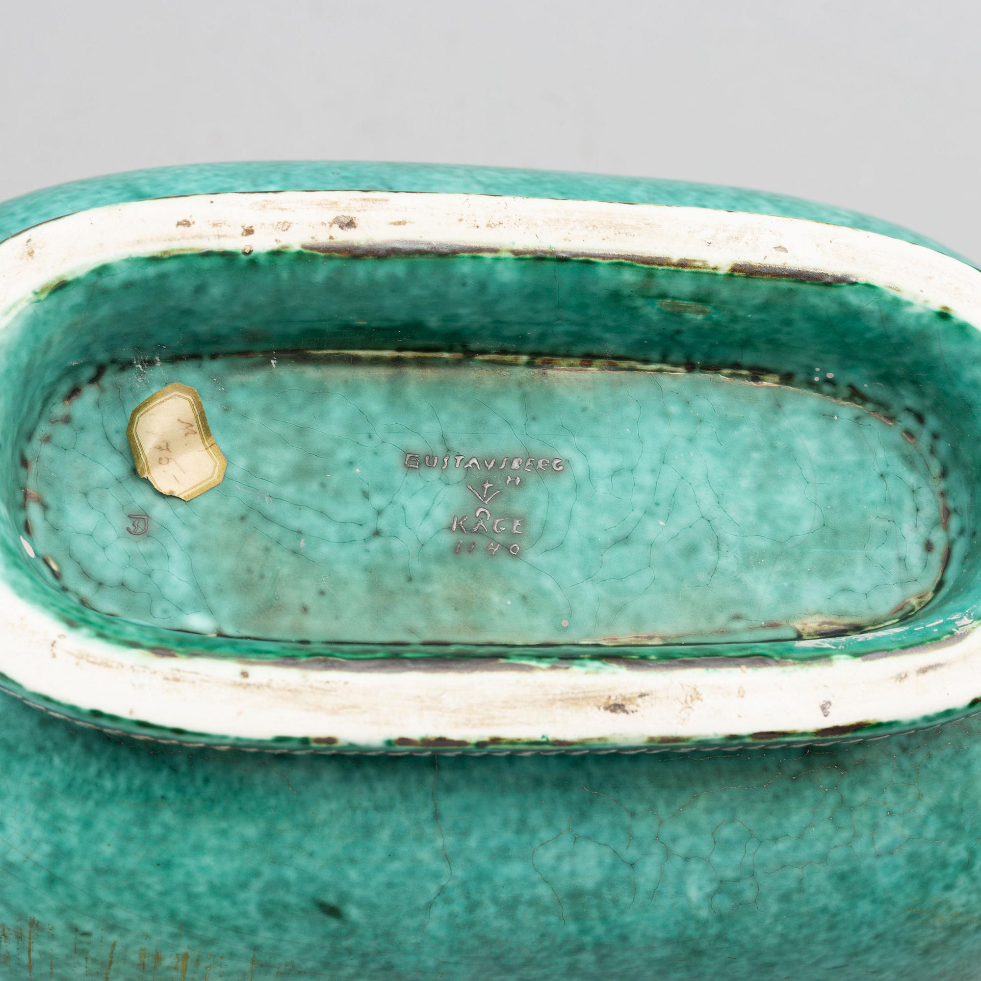 Wilhelm Kåge, urna med lock, stengods, "Argenta", Gustavsberg.