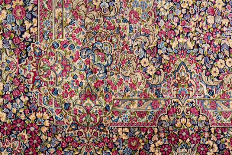 Matta, "Millefleure", Kirman, 417 x 309 cm.