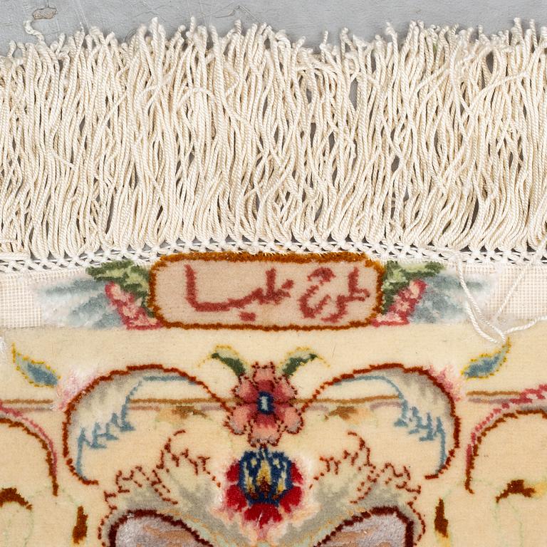 MATTA, Täbris, part silk, ca 350 x 244 cm.