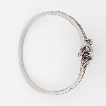 A bracelet with single- and brilliant-cut diamonds. Total carat weight circa 2.70 cts.