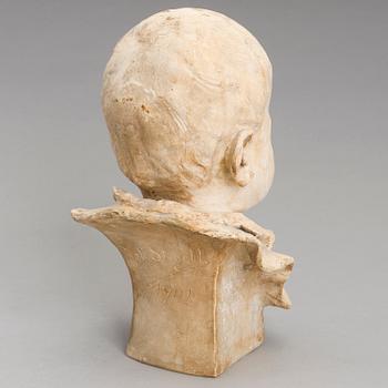 ROBERT STIGELL, gipsbyst, signerad och daterad 1901.