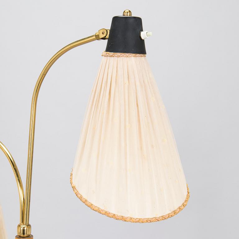 A mid-20th century floor light.