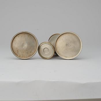 BJÖRN TRÄGÅRDH, sannolikt, vas och ljusstakar, ett par,  Firma Svenskt Tenn, Stockholm 1928-29.