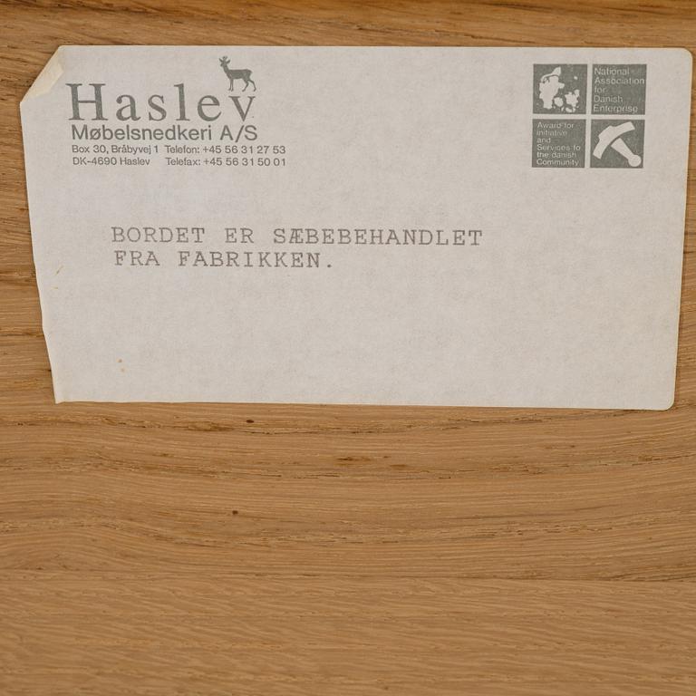 Matbord, "Timeless", Haslev Møbelsnedkeri, Danmark.