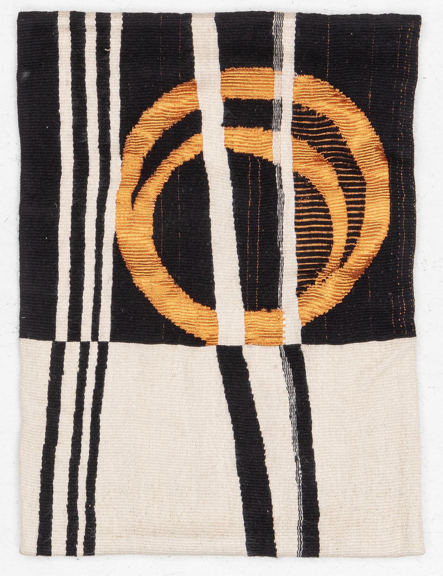 Eeva Renvall, "Kuujärven kuu", bonad, signerad, ca 110 x 82 cm.