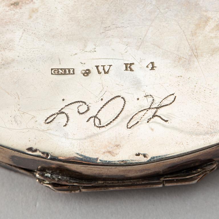 Thomas Beckman d.y. (1727-1759), bägare, silver, Örebro samt dosa och kopp, silver, 1800/1900-tal.