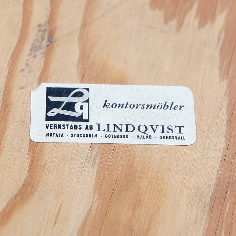 SKRIVBORD OCH SKRIVSTOL, Lindqvist Verkstäder, Motala, 1900-talets mitt.
