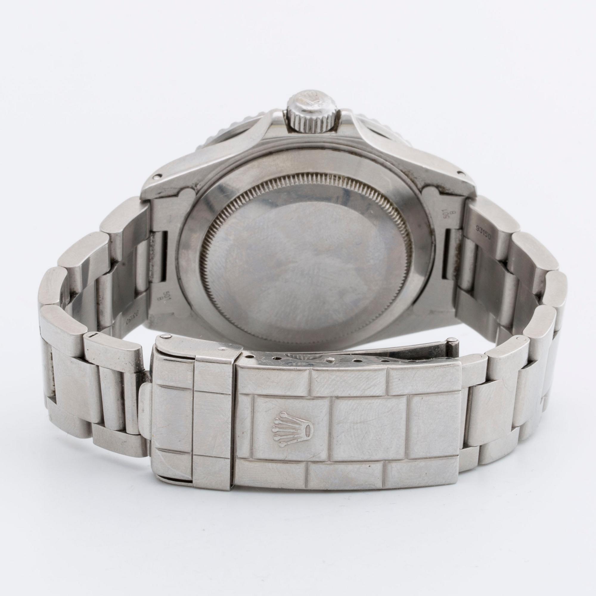 ROLEX OYSTER PERPETUAL DATE SUBMARINER WRIST WATCH, 40 mm.