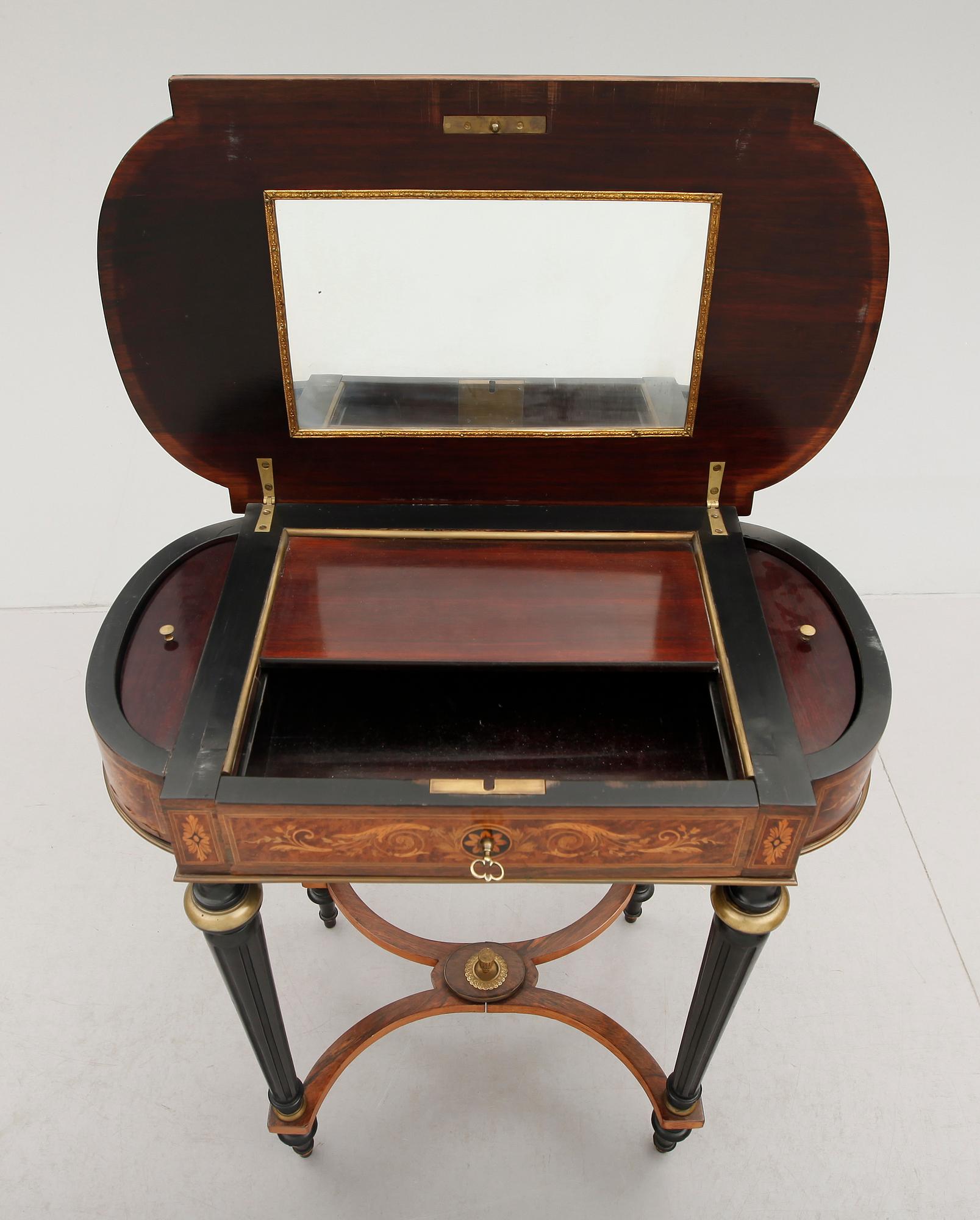 DAMARBETSBORD, Louis XVI-stil, 1800-talets andra hälft.