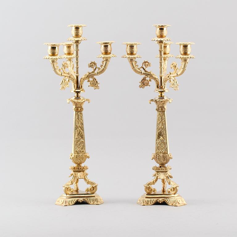 KANDELABRAR, 1 par, förgylld brons, senempire, 1800-talets andra hälft.