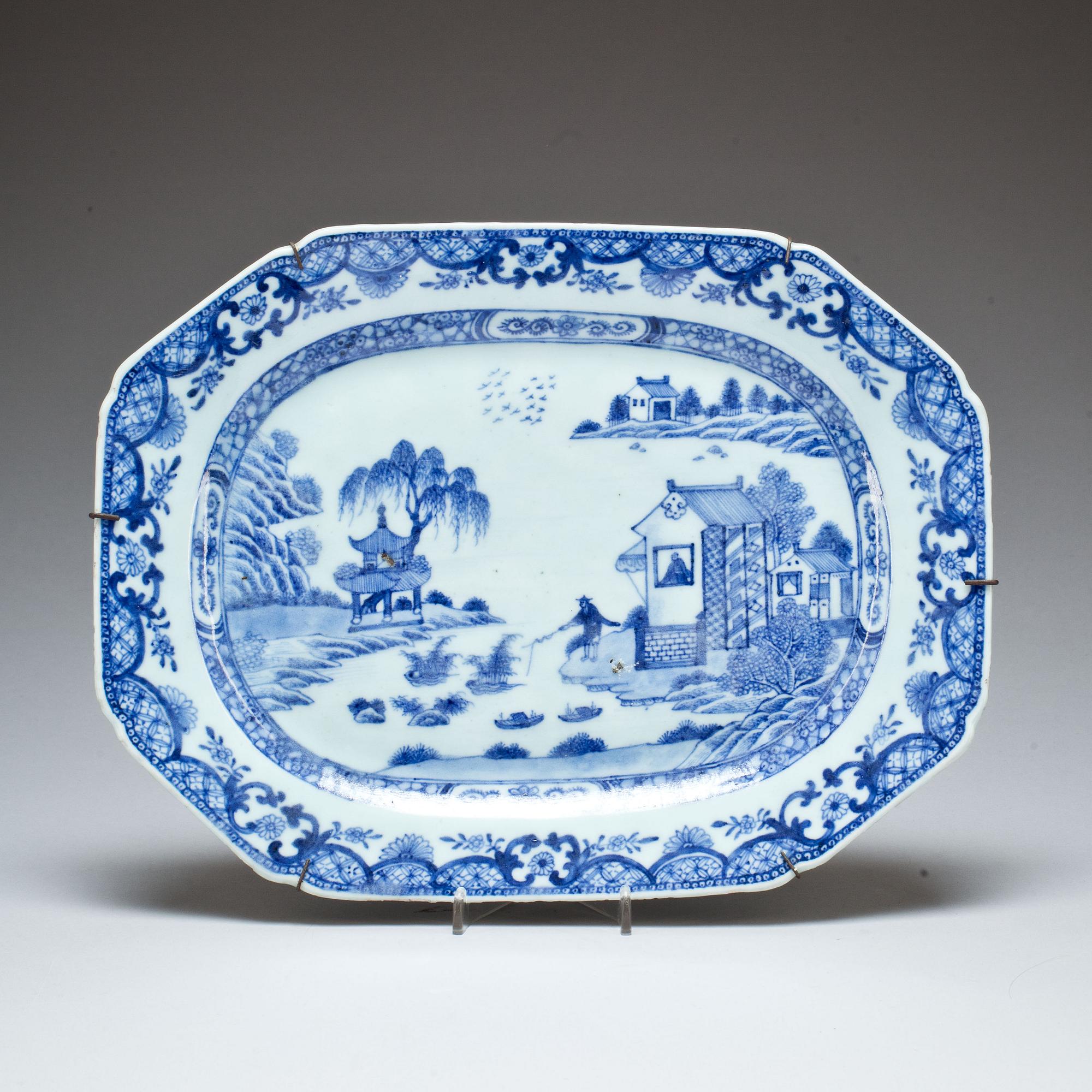 STEKFAT, porslin, Kina, Qianlong, (1736-1796).