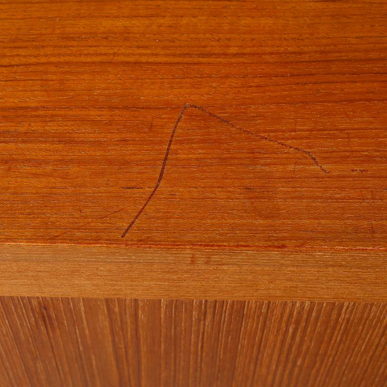 BYRÅ samt SIDEBOARD, Wirserum, Hultarp, 1950-/60-tal.