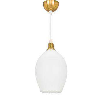 Gunnel Nyman, a mid-20th century '51157' pendant light for Idman.